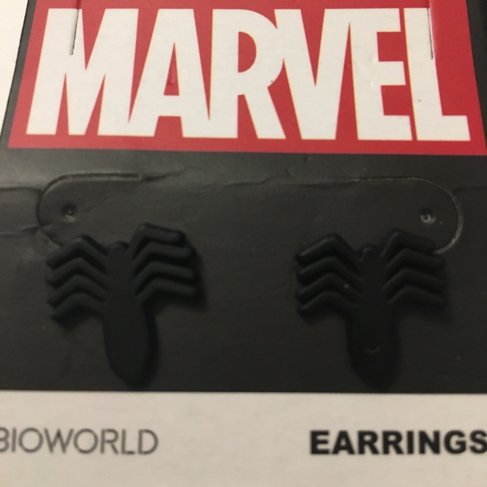 NEW Marvel Venom Stud Earrings